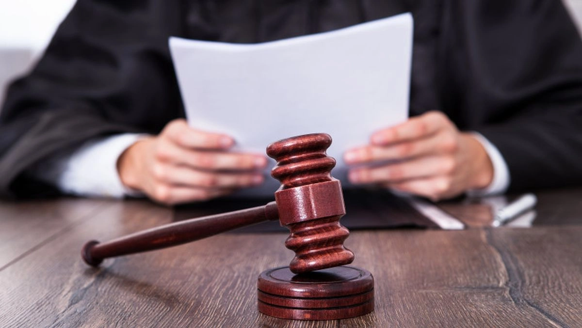 antrenoare de elita in gimnastica acuzata de agresiuni ajunge in fata justitiei