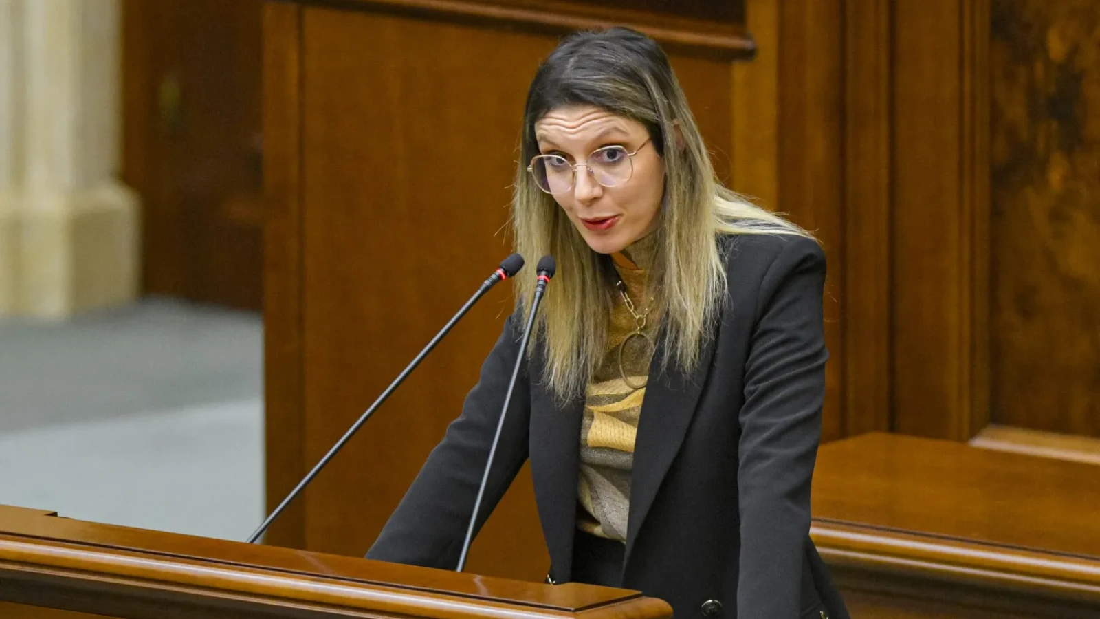 buzoianu proiectul care pedepseste hartuirea sexuala in orice context a primit aviz favorabil de la ces