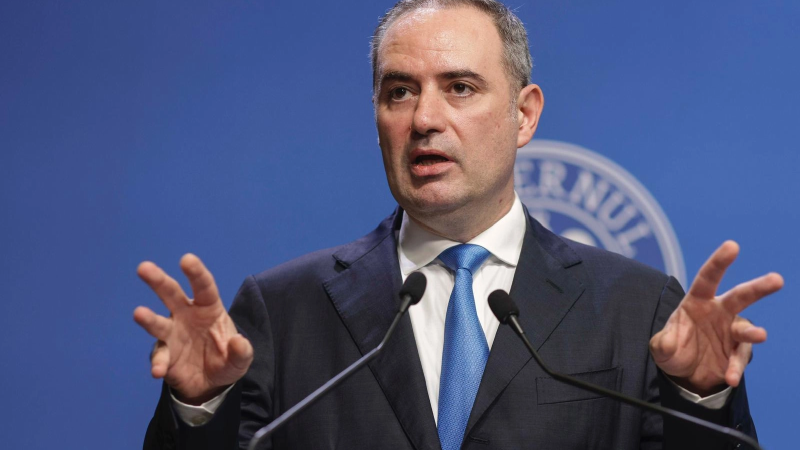 guvernul reduce acciza la motorina cu 0 3 lei litru prin ordonanta de urgenta