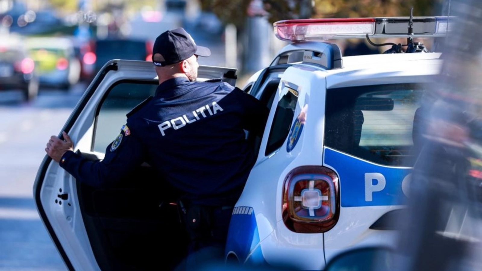 retea de evaziune fiscala prin televizoare second hand demontata de politisti in bihor